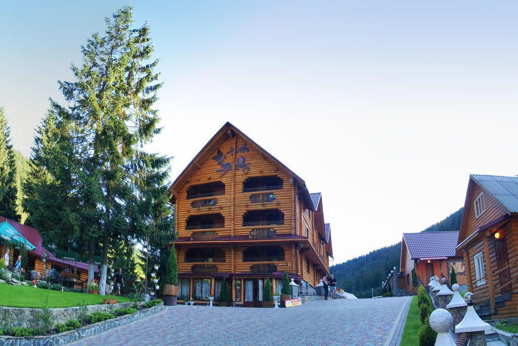 Арніка Hotel Synevyrs'ka Polyana Ngoại thất bức ảnh