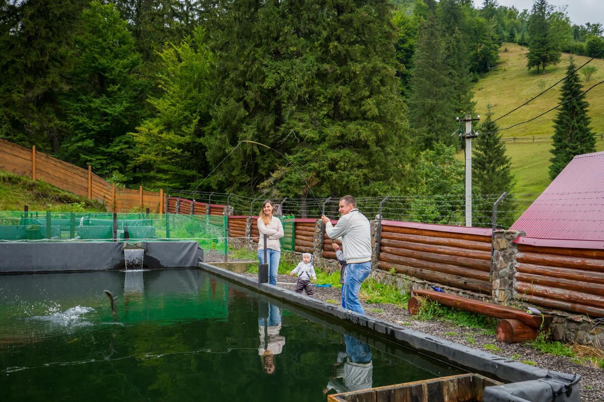 Арніка Hotel Synevyrs'ka Polyana Ngoại thất bức ảnh