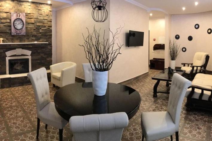 Арніка Hotel Synevyrs'ka Polyana Ngoại thất bức ảnh